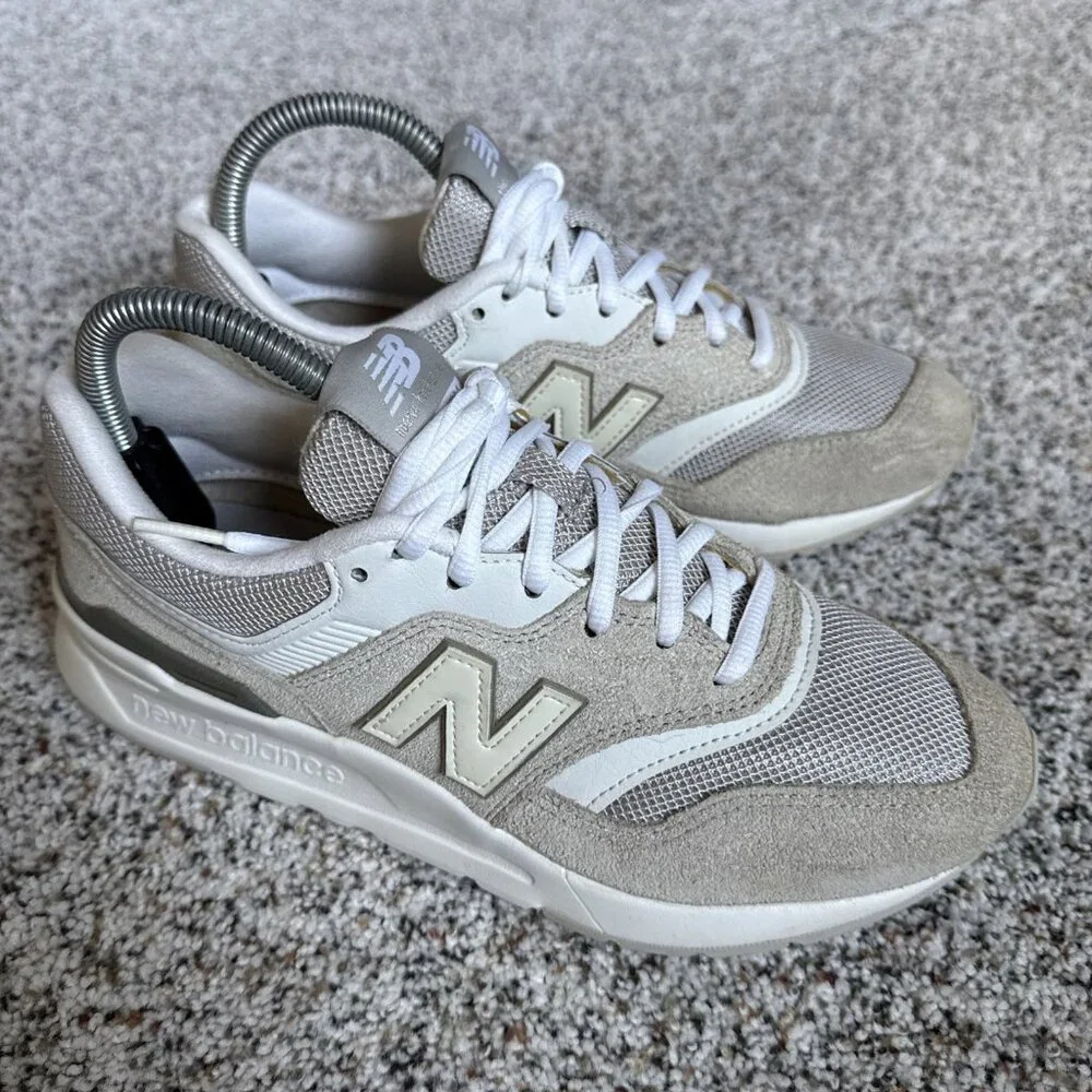 NEW BALANCE 997H Sneakers Shoes Women's Size 7.5 Beige White Gray CW997HCR - Picture 1 of 13